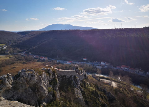Gradonačelnik Knina raspisao Javni natječaj za imenovanje pročelnika Upravnog odjela