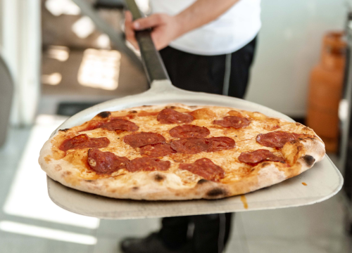 Naručite slasne pizze i sendviče Food Studija po najpovoljnijim cijenama!