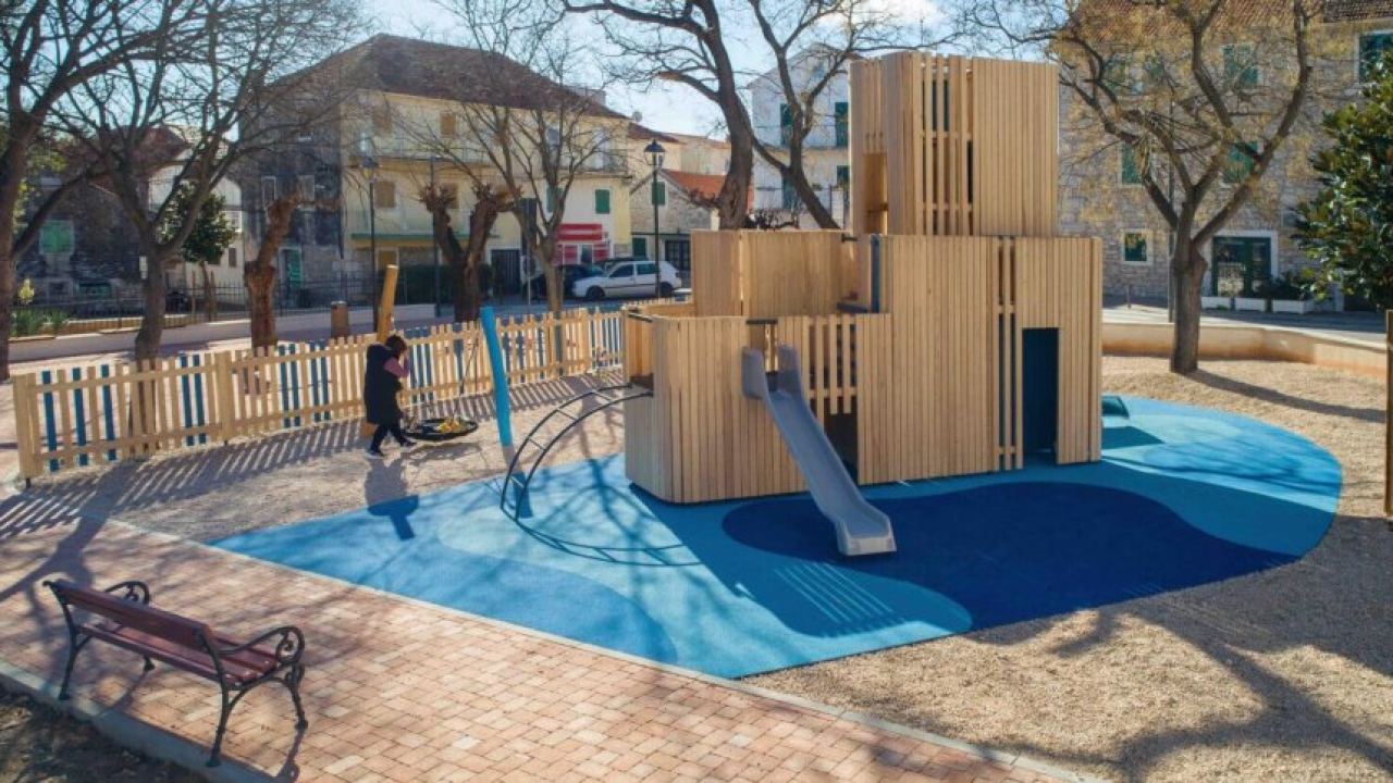 Dječje igralište u novouređenom parku u Vodicama osvojilo 'Oscara' za drvni dizajn