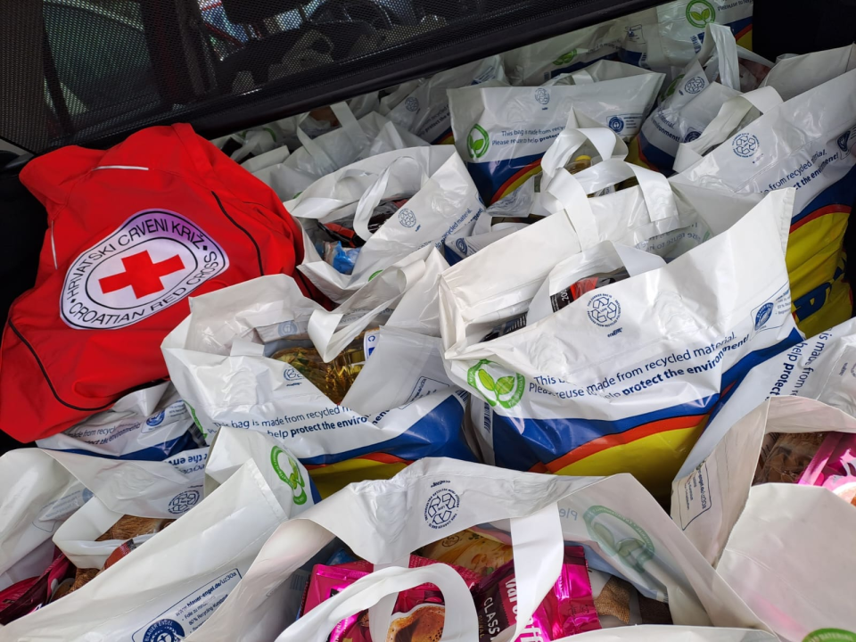 Crveni križ Vodice i solidarnost na djelu: Akciji se pridružile i osnovne škole