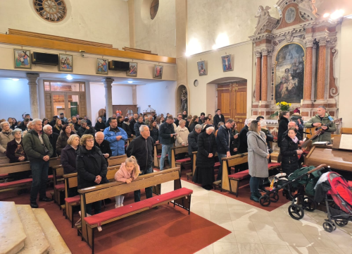 Fotografija 2 - U Vodicama pedeset parova obnovilo bračne zavjete