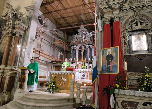 Fotografija 3 - U Vodicama pedeset parova obnovilo bračne zavjete