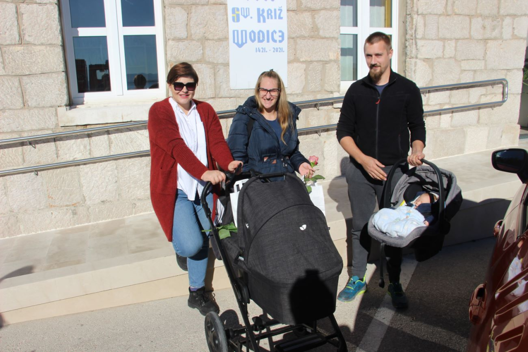 U Vodicama održano primanje roditelja novorođene djece: 'U posljednjih nekoliko mjeseci rođeno 38 djece'