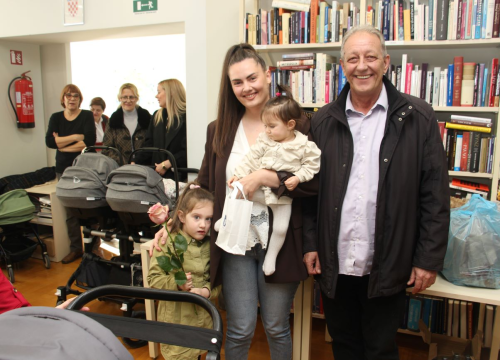 Fotografija 17 - U Vodicama održano primanje roditelja novorođene djece: 'U posljednjih nekoliko mjeseci rođeno 38 djece'