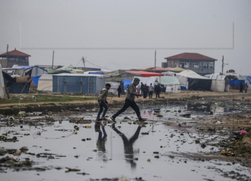 Britanija i Jordan iz zraka isporučuju pomoć bolnici u Gazi