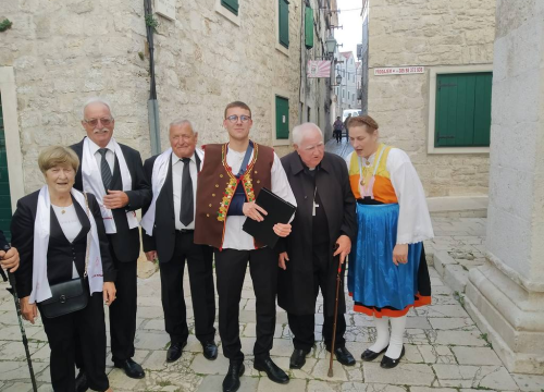 Fotografija 11 - U Vodicama održana smotra crkvenog pučkog pjevanja 'Puče moj'