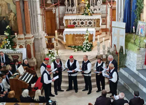 Fotografija 2 - U Vodicama održana smotra crkvenog pučkog pjevanja 'Puče moj'