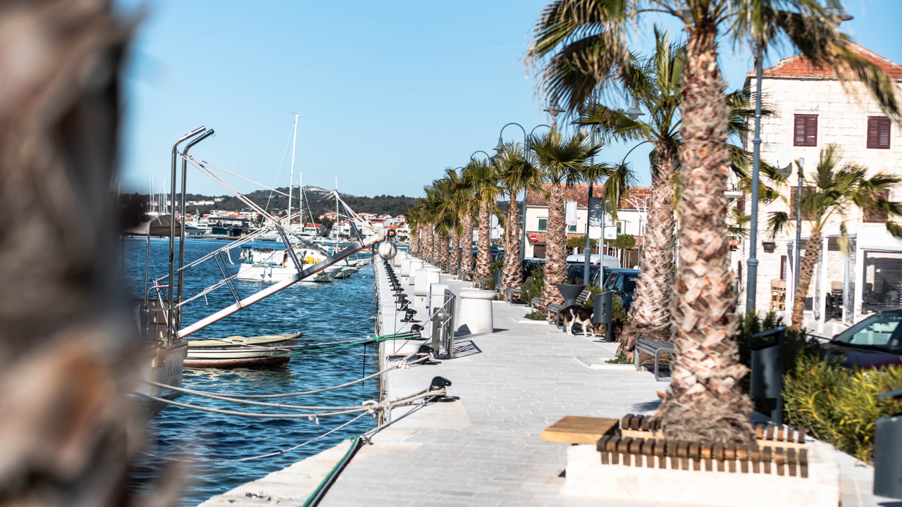 Iz skladišta u Rogoznici ukradena ambalaža vrijedna 150 eura