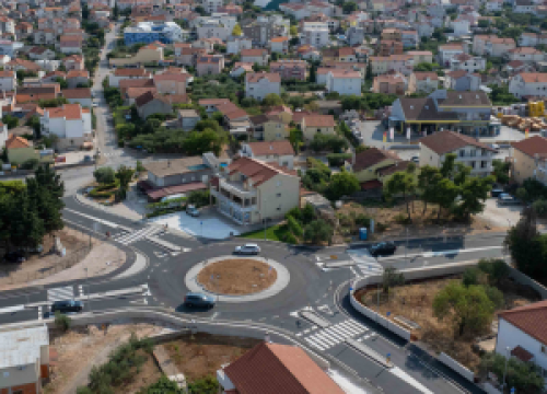 Fotografija 10 - U Vodicama puštena u promet obnovljena cesta s dva nova rotora