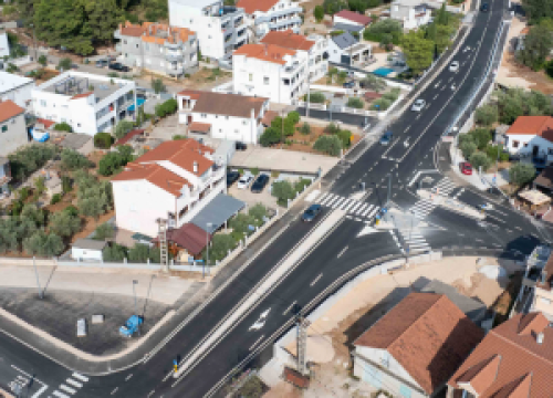 Fotografija 4 - U Vodicama puštena u promet obnovljena cesta s dva nova rotora