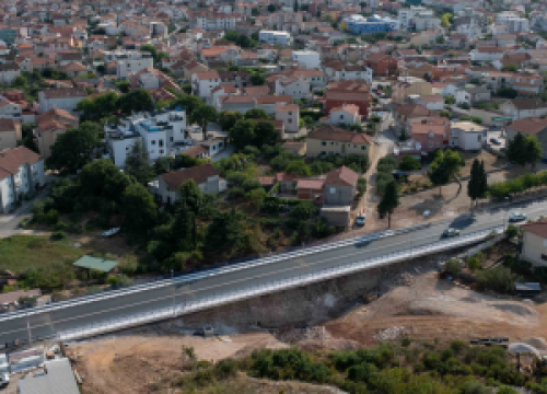 Fotografija 7 - U Vodicama puštena u promet obnovljena cesta s dva nova rotora