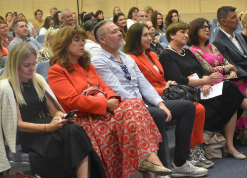 Fotografija 2 - U Vodicama otvorena Konferencija socijalnih radnika