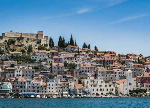 Sunčano s temperaturama do 16 stupnjeva