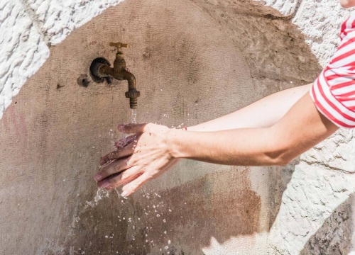 Iz Vodovoda poslali obavijest stanarima dva šibenska kvarta: 'Moguće blago zamućenje vode'