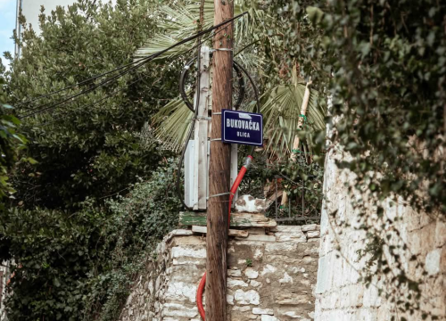 Fotografija 3 - Gorica zimi: U starom šibenskom kvartu 'nema pasa', ali nađe se poneka mačka