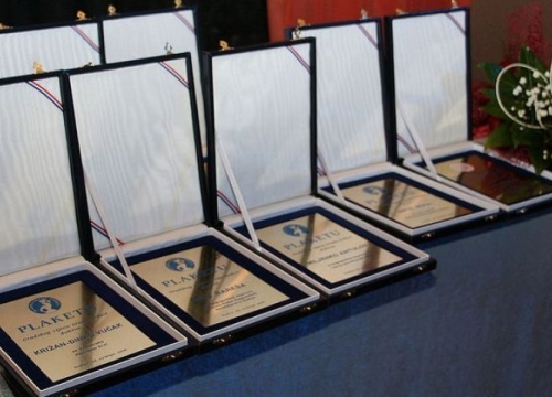 Grad Vodice odaje priznanje svojim zaslužnim građanima