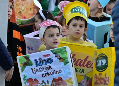 Fotografija 26 - Maškarana povorka prošla kroz grad (2)