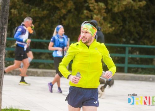 Fotografija 2 - Promina Trail 2025: Kiša i vjetar nisu zaustavili rekordan broj trkača