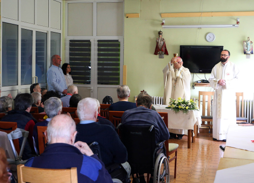 Fotografija 2 - Misa u Cvjetnom domu