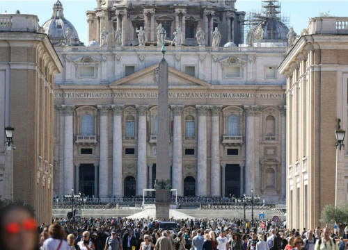 Pred kardinalima je drugi dan konklave i moguća četiri kruga glasanja