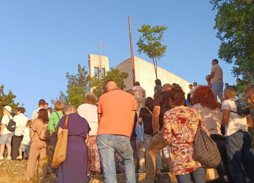 Od župne crkve do Okita: Održano Duhovsko bdijenje u Vodicama