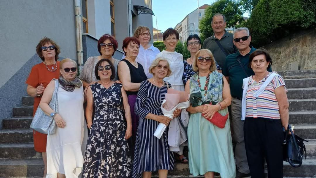 Zlatna matura: Drniški gimnazijalci proslavili 50 godina od završetka škole