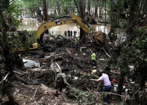 Gotovo stotinu poginulih u poplavama u Teksasu