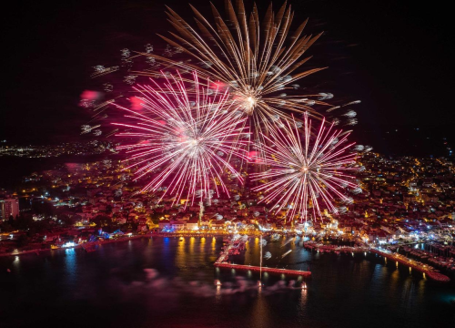 Spektakularna vodička fešta oduševila tisuće posjetitelja