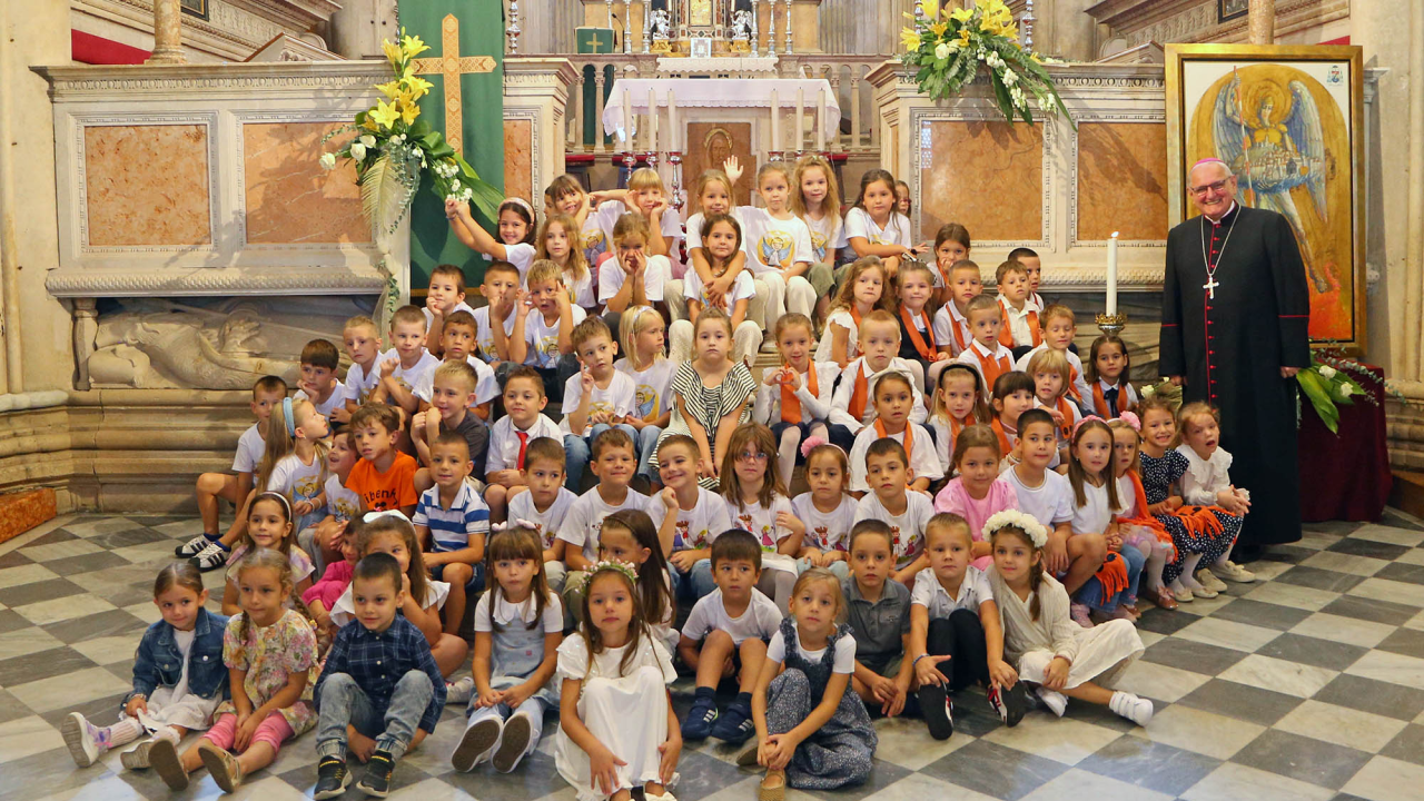 Šibenski mališani posjetili katedralu sv. Jakova