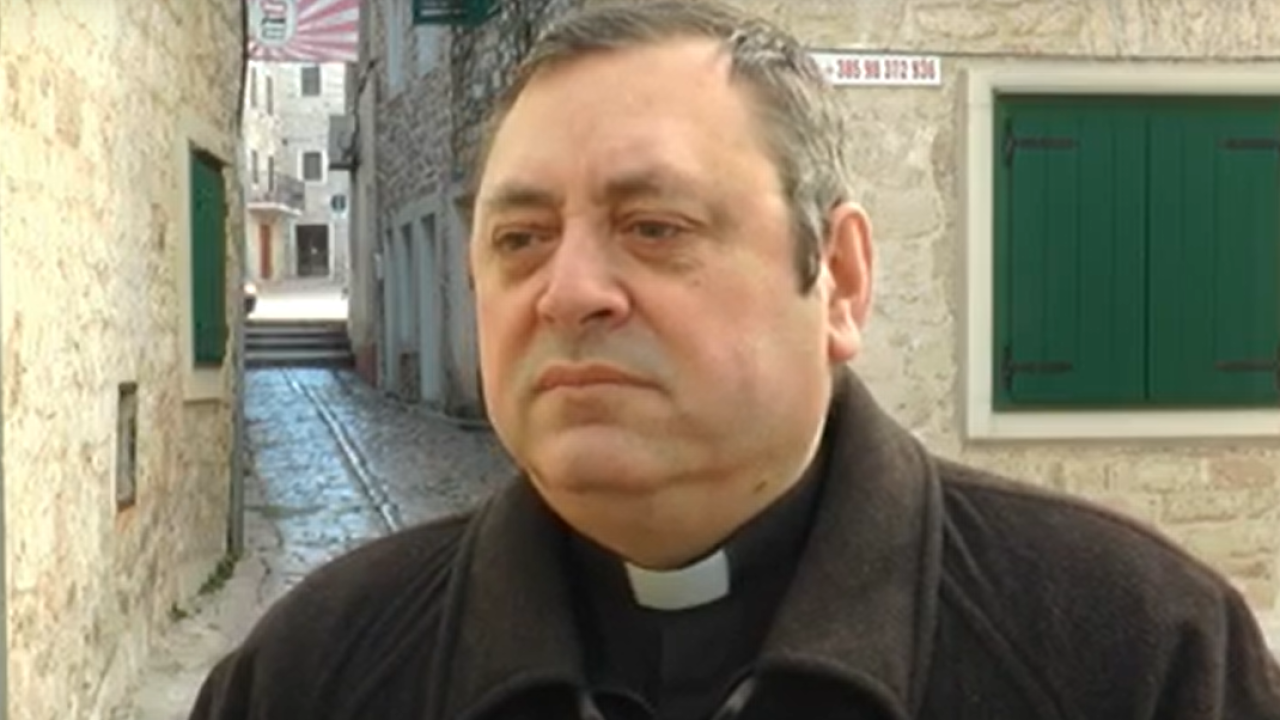Vodički župnik nakon tragedije u Šibeniku donio odluku o zabrani pirotehnike ispred crkve