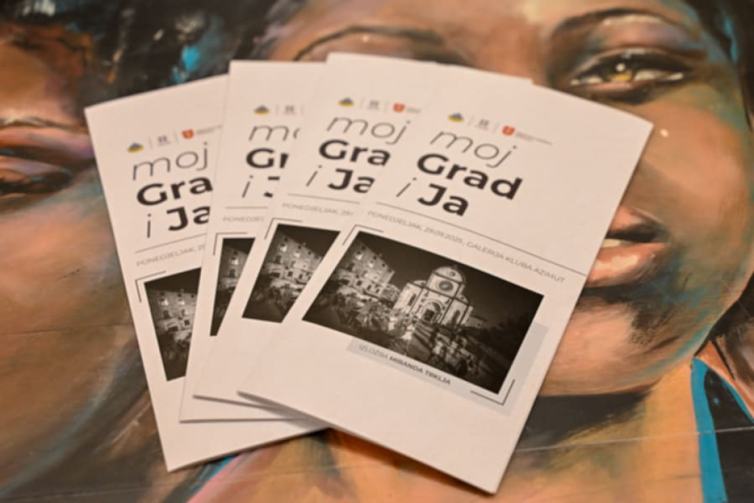 Fotografijama u čast Šibeniku: U galeriji Azimuta otvorena izložba Mirande Trklje