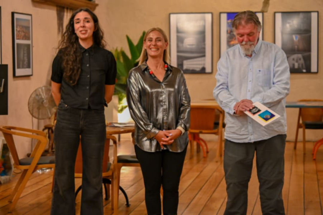 Fotografijama u čast Šibeniku: U galeriji Azimuta otvorena izložba Mirande Trklje