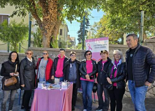 Obilježen Dan ružičaste vrpce u Drnišu: 'Hvala svima koji su prepoznali važnost ove inicijative'