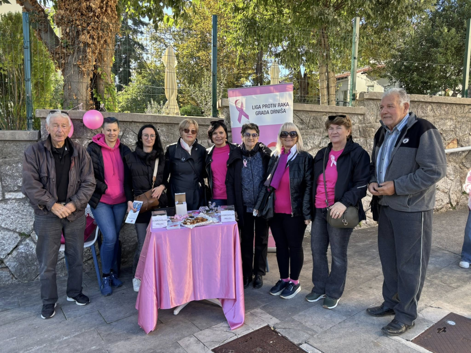 Obilježen Dan ružičaste vrpce u Drnišu