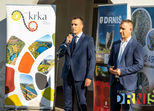 Fotografija 40 - Čuvarice tradicije i stup zajednice: U Pakovom Selu obilježen Svjetski dan seoskih žena