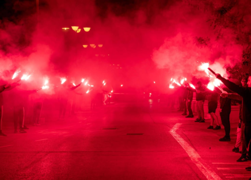 Fotografija 11 - Robert stigao kući nakon uspješnog liječenja: Vodičani ga dočekali bakljadom i gromoglasnim pljeskom