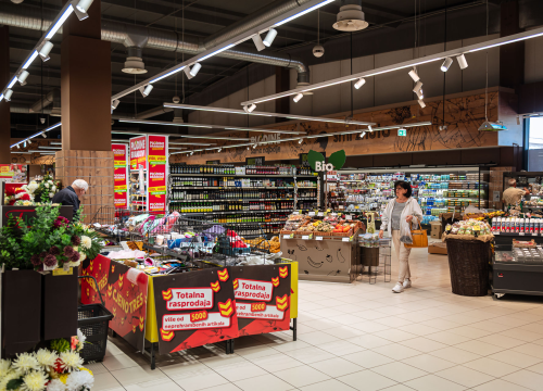 Preuređeni šibenski supermarket donosi širi asortiman i posebne pogodnosti za kupce